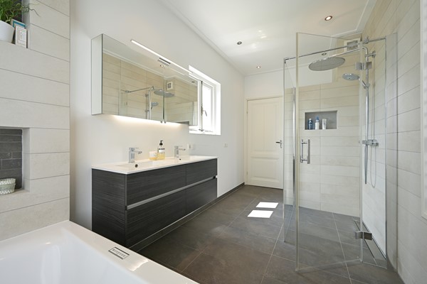 Medium property photo - Paulus Buijsstraat 48, 2582 CK The Hague